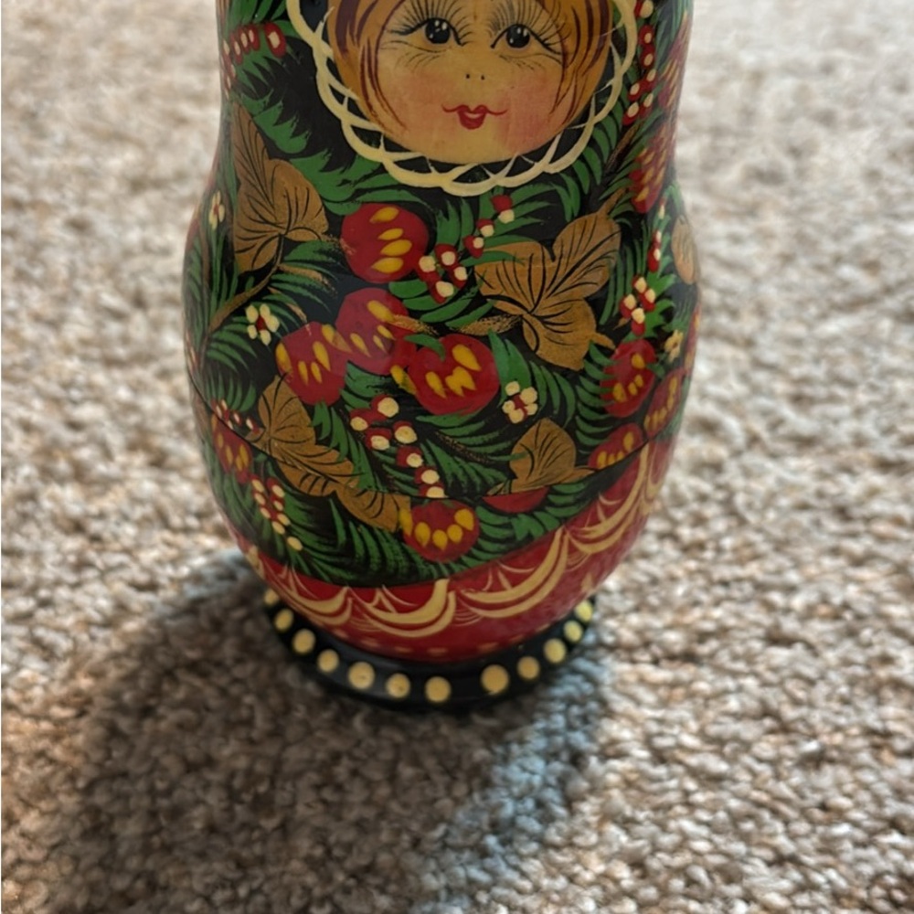 Hand-Painted Russian Nesting Doll with Floral Motif - Green & Red